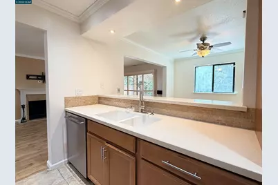 886 Valley Run, Hercules, CA 94547 - Photo 14
