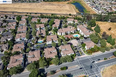 35510 Monterra Ter #201, Union City, CA 94587 - Photo 38