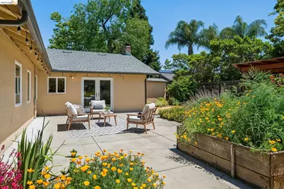 387 Gladys Dr, Pleasant Hill, CA 94523 - Photo 32