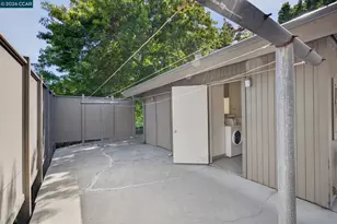 1124 Oakmont Dr, Walnut Creek, CA 94595 - Photo 36