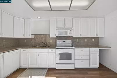 1124 Oakmont Dr #4, Walnut Creek, CA 94595 - Photo 14
