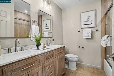210 Carob Ln, Alameda, CA 94502 - Photo 28