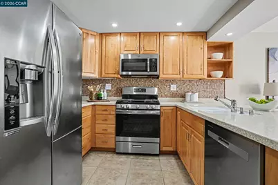 210 Carob Ln, Alameda, CA 94502 - Photo 10
