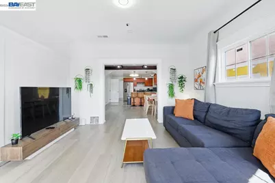 2506 Highland Ave, Oakland, CA 94606 - Photo 8