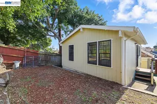 2506 Highland Ave, Oakland, CA 94606 - Photo 44