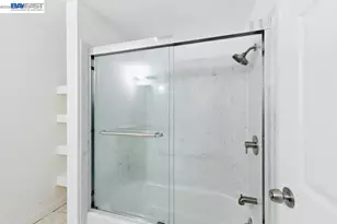 2506 Highland Ave, Oakland, CA 94606 - Photo 50