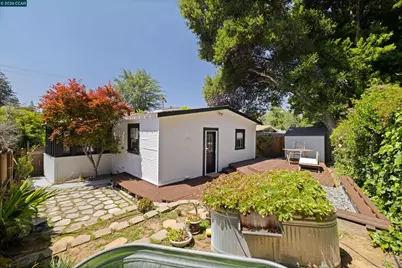6366 Sunnymere Ave, Oakland, CA 94605 - Photo 26