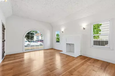 5465 Holland St, Oakland, CA 94601 - Photo 10
