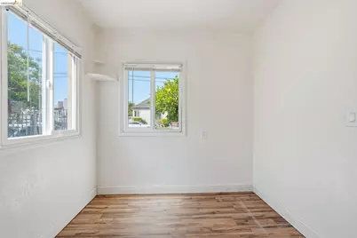 5465 Holland St, Oakland, CA 94601 - Photo 42