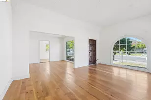 5465 Holland St, Oakland, CA 94601 - Photo 12