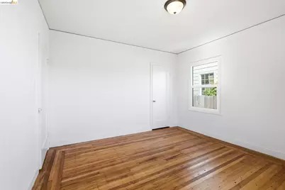5465 Holland St, Oakland, CA 94601 - Photo 22