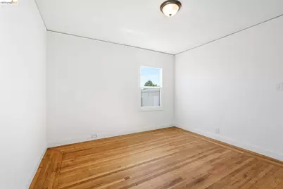 5465 Holland St, Oakland, CA 94601 - Photo 44