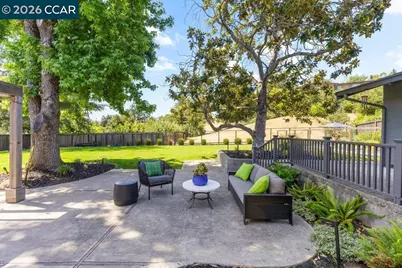 19 Lynwood Pl, Moraga, CA 94556 - Photo 40