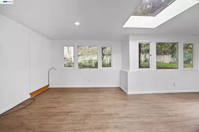 1012 Contra Costa Dr, El Cerrito, CA 94530 - Photo 22