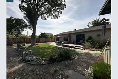 1941 Rainier Ct, Martinez, CA 94553 - Photo 12