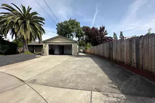 1941 Rainier Ct, Martinez, CA 94553 - Photo 2