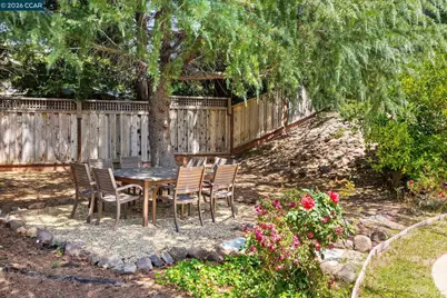 1740 Oro Valley Cir, Walnut Creek, CA 94596 - Photo 26
