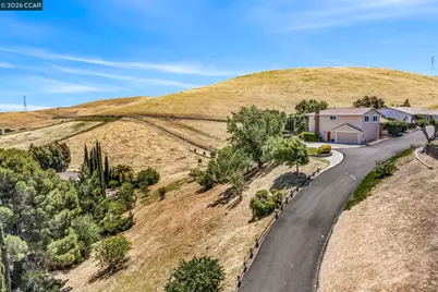 2240 Westwood Ln, Pittsburg, CA 94565 - Photo 60
