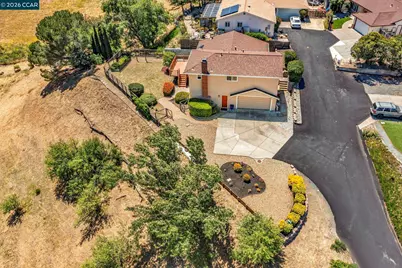 2240 Westwood Ln, Pittsburg, CA 94565 - Photo 46