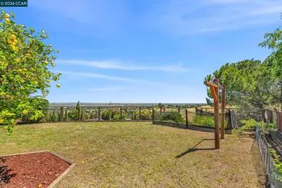 2240 Westwood Ln, Pittsburg, CA 94565 - Photo 42