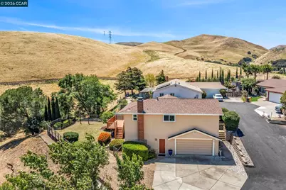 2240 Westwood Ln, Pittsburg, CA 94565 - Photo 48