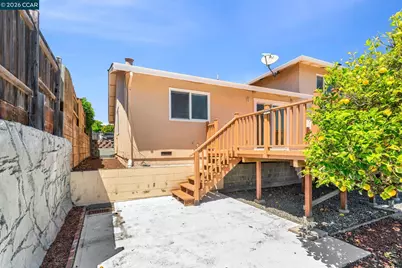2240 Westwood Ln, Pittsburg, CA 94565 - Photo 48