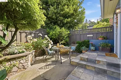 6252 Merced Ave, Oakland, CA 94611 - Photo 4