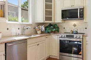 6252 Merced Ave, Oakland, CA 94611 - Photo 32