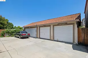 1393 Locust St, San Jose, CA 95110 - Photo 36