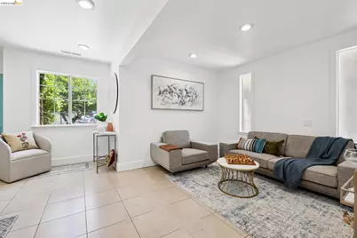 1393 Locust St, San Jose, CA 95110 - Photo 8