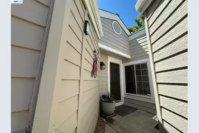 3225 Islewood Ct, Antioch, CA 94531 - Photo 4