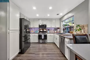 3983 Inverness Common, Livermore, CA 94551 - Photo 10