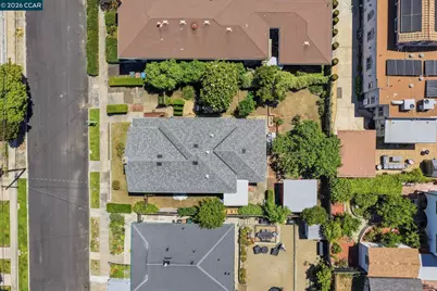 848 Talbart St, Martinez, CA 94553 - Photo 44