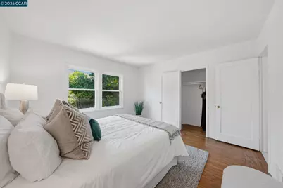 848 Talbart St, Martinez, CA 94553 - Photo 18