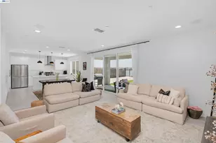 3098 Mulholland Dr, Lathrop, CA 95330 - Photo 6