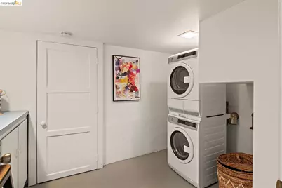 3554 Jordan, Oakland, CA 94619 - Photo 32