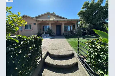 29 Delta Dr, Bay Point, CA 94565 - Photo 2