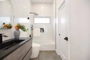 2516 Calhoun St, Alameda, CA 94501 - Photo 30