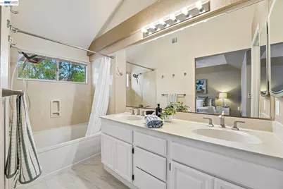 1657 Holly Cir, Pleasanton, CA 94566 - Photo 22