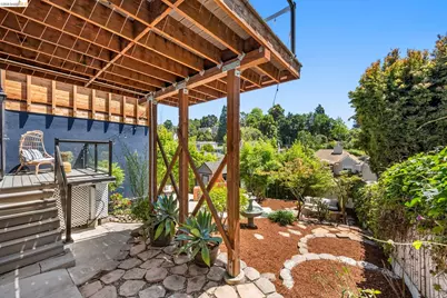 791 Santa Ray Avenue, Oakland, CA 94610 - Photo 40