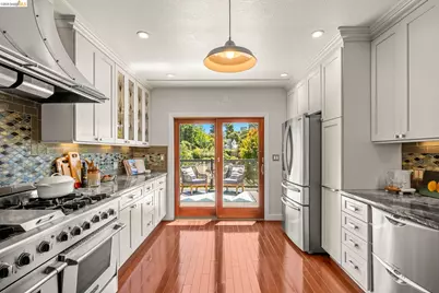 791 Santa Ray Avenue, Oakland, CA 94610 - Photo 14