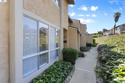 1223 Marionola Way, Pinole, CA 94564 - Photo 32