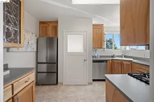 1711 Santa Clara St, Richmond, CA 94804 - Photo 30