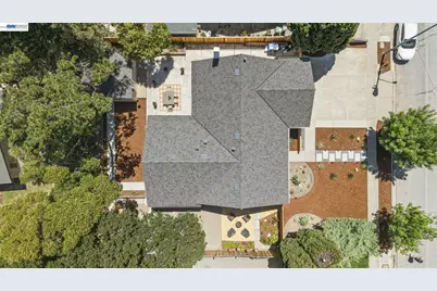 36340 Cypress Point Dr, Newark, CA 94560 - Photo 46