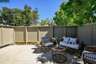 2233 Pine Knoll Dr #4, Walnut Creek, CA 94595 - Photo 20