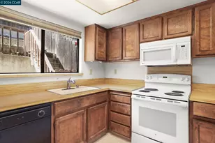 1320 Shaddick Dr, Antioch, CA 94509 - Photo 14