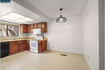 1320 Shaddick Dr, Antioch, CA 94509 - Photo 12