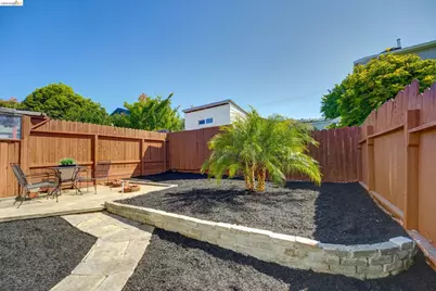 1324 Everett St, El Cerrito, CA 94530 - Photo 26