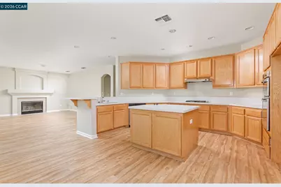 3870 Bilsted Way, Sacramento, CA 95834 - Photo 4