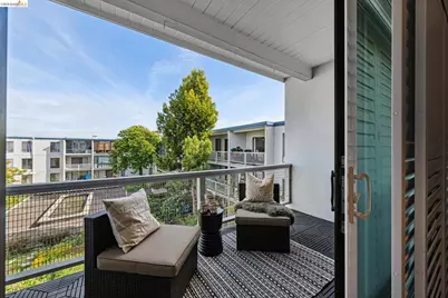 3 Captain Dr #D406, Emeryville, CA 94608 - Photo 28